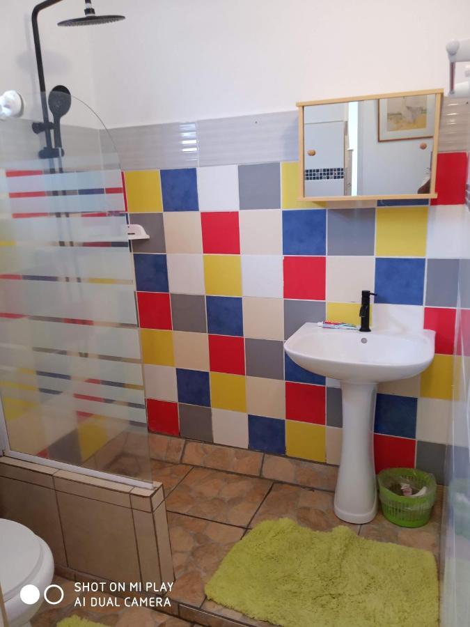 Charmant Studio Dans Le Sud, Ideal Pour Un Couple Trois Mares Экстерьер фото